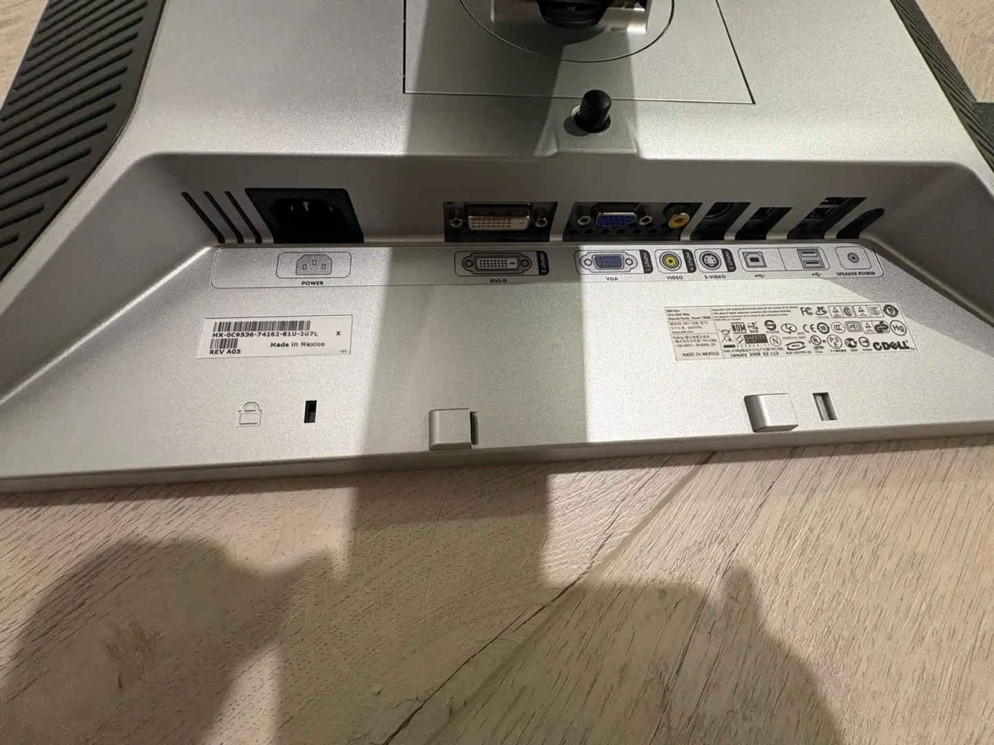 Dell 2007FPb Monitors (Set of 2) - photo 2