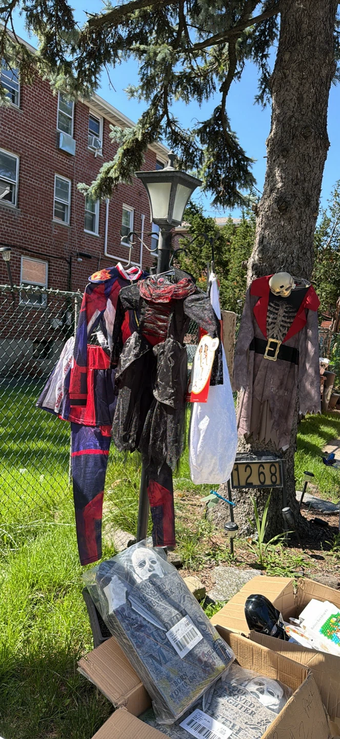 YARD Sale!! Friday,Saturday & Sunday 1268 East 68 St 11234 - photo 5