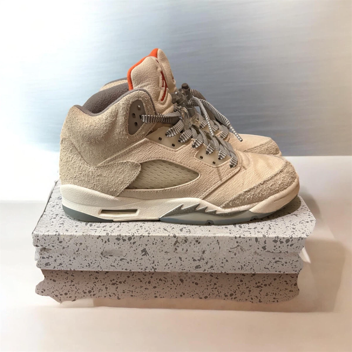 Air Jordan 5 Retro size 7