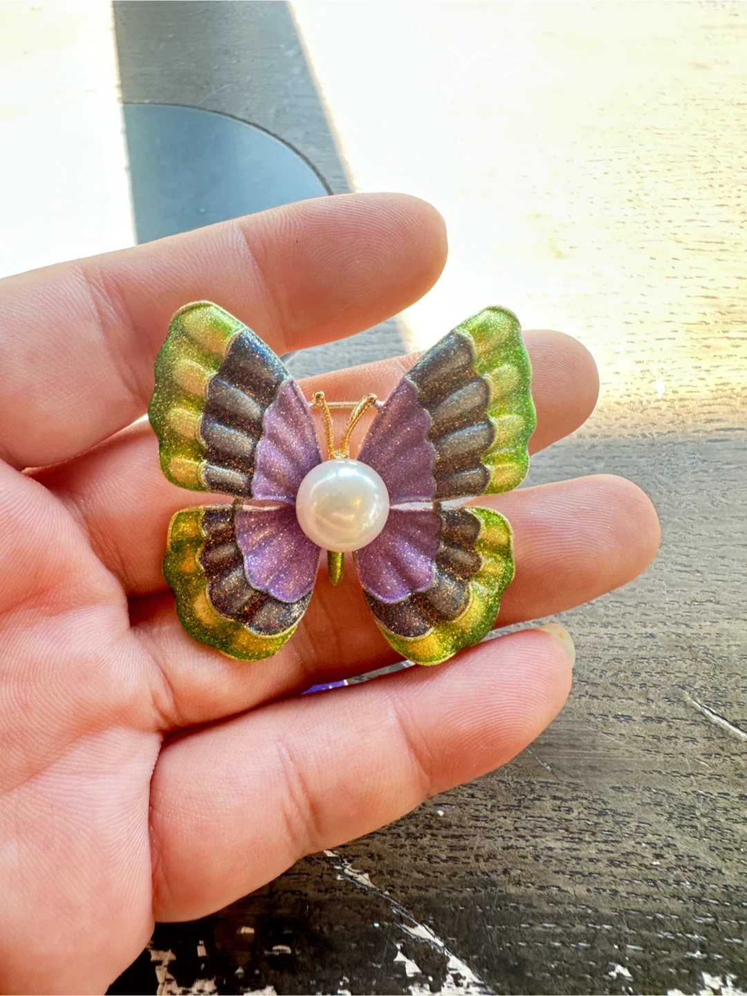 Sparkling Natural Pearl Butterfly Brooch
