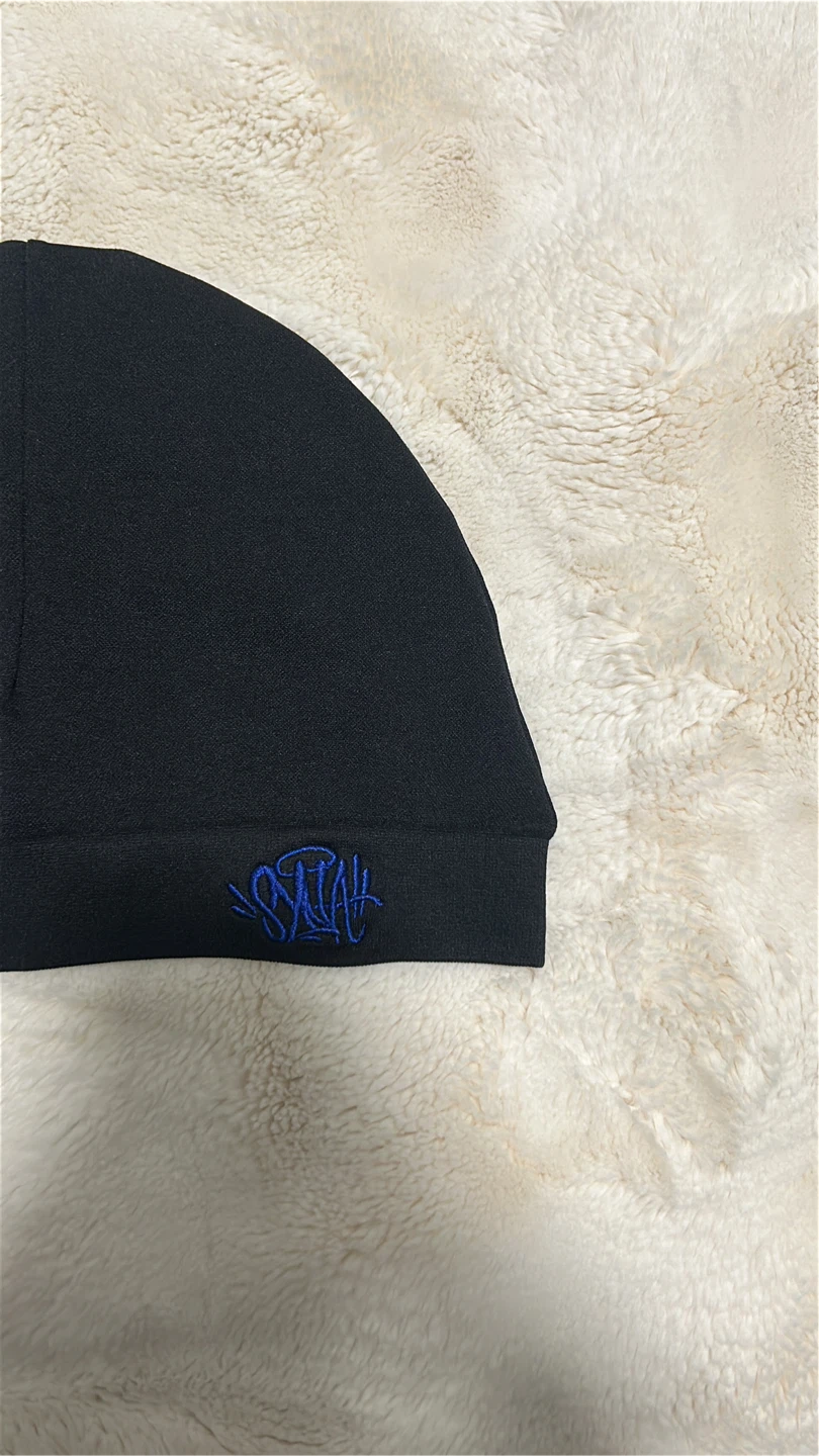 Black Beanie - photo 3