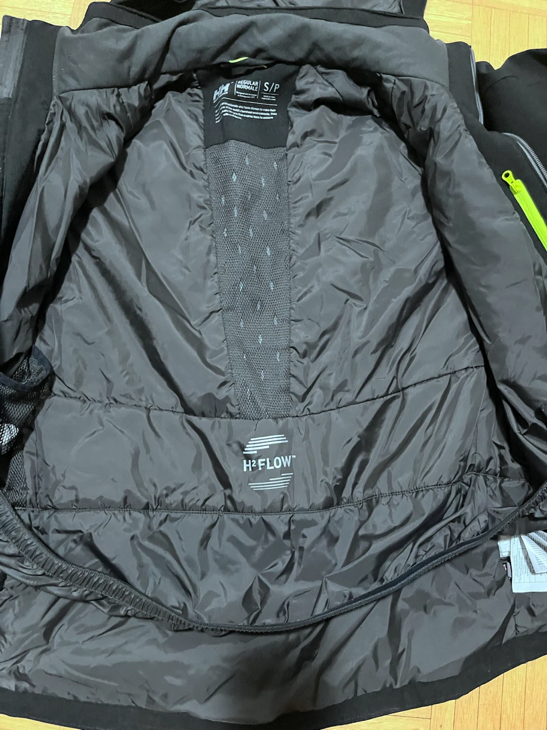 Mens Helly Hansen small Regular Fit winter Jacket - photo 3