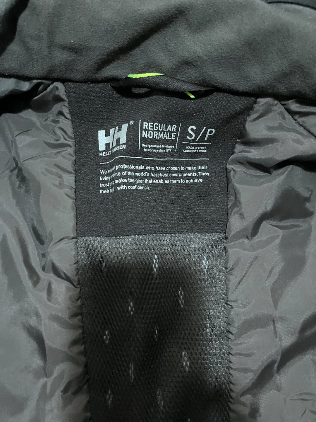 Mens Helly Hansen small Regular Fit winter Jacket - photo 4