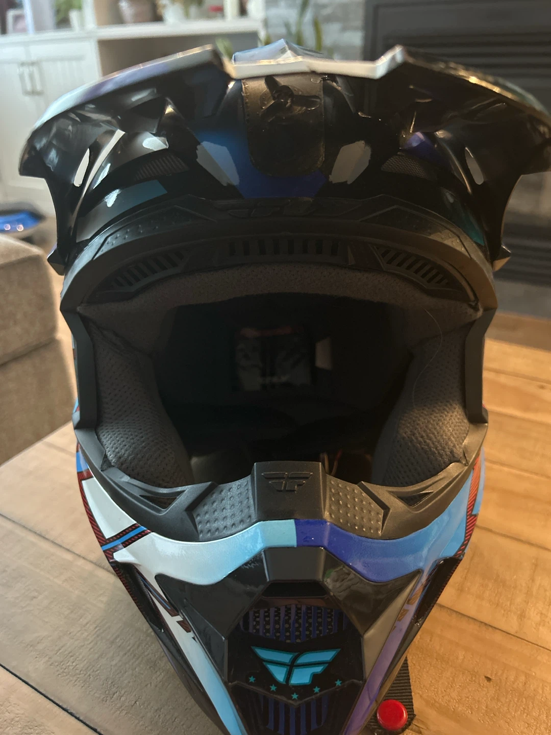 Helmet - photo 2
