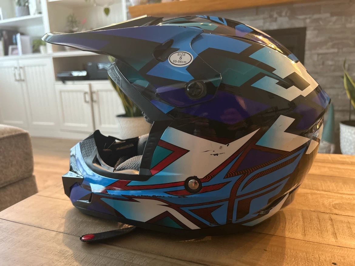Helmet - photo 3