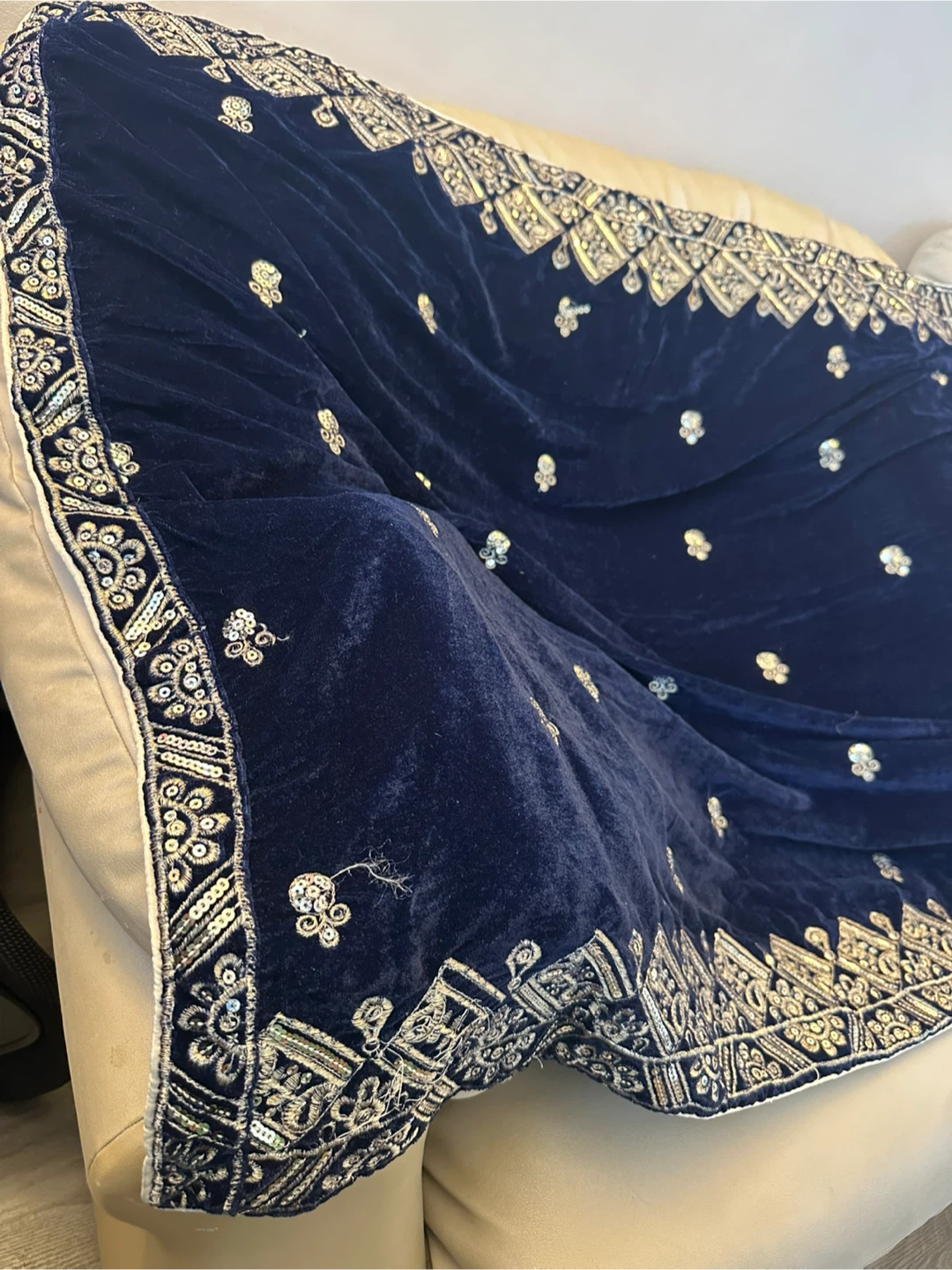 Royal Velvet Collection Navy Blue Embroidered Shawl - photo 2