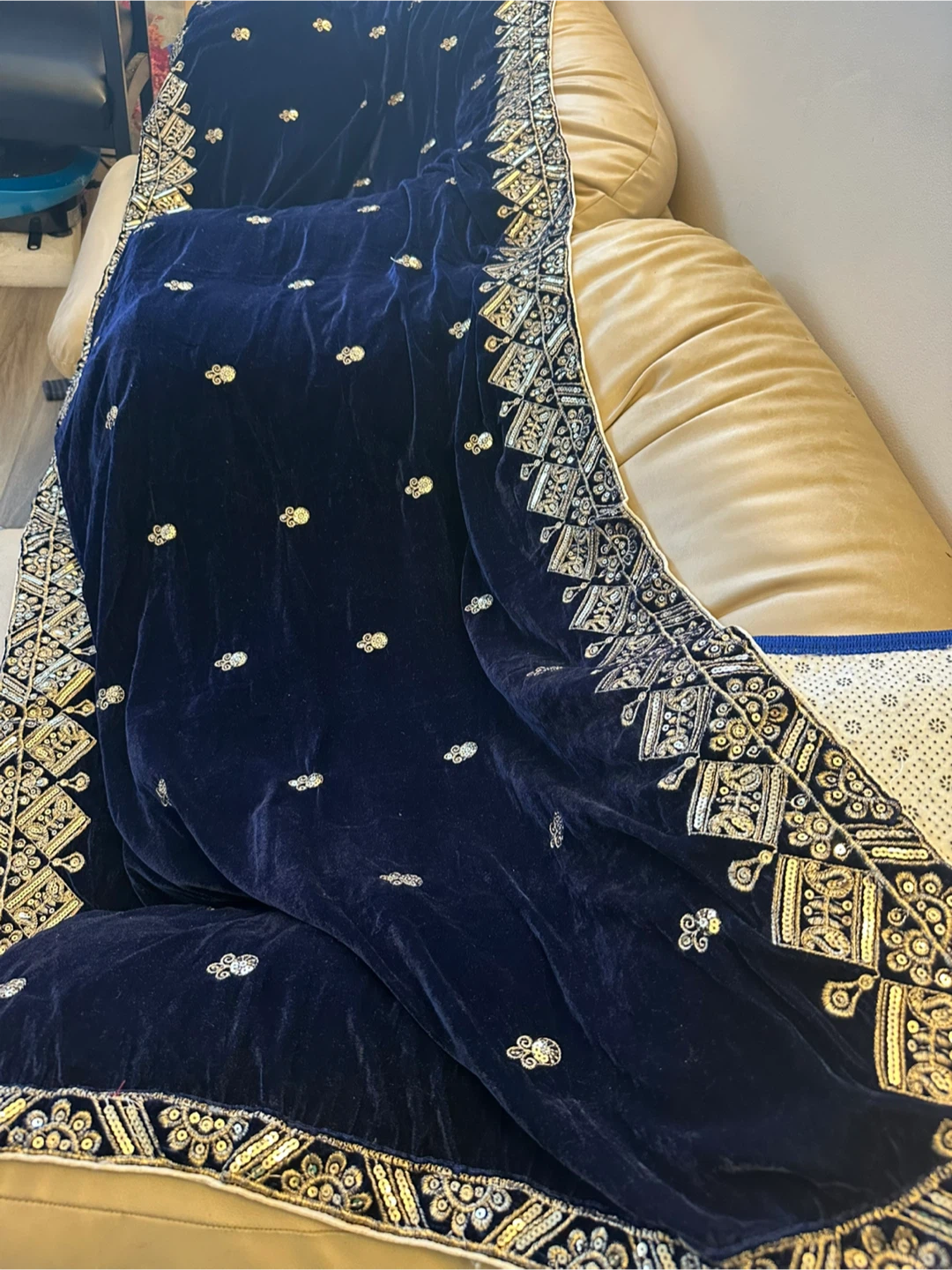 Royal Velvet Collection Navy Blue Embroidered Shawl - photo 3