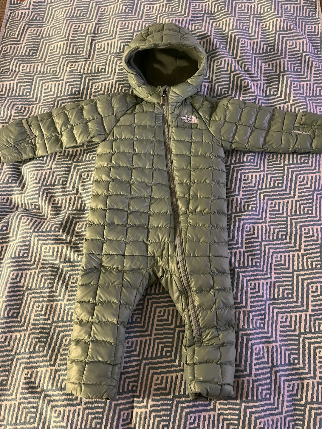 The North Face Thermoball One Piece - 12-18 months - photo 3