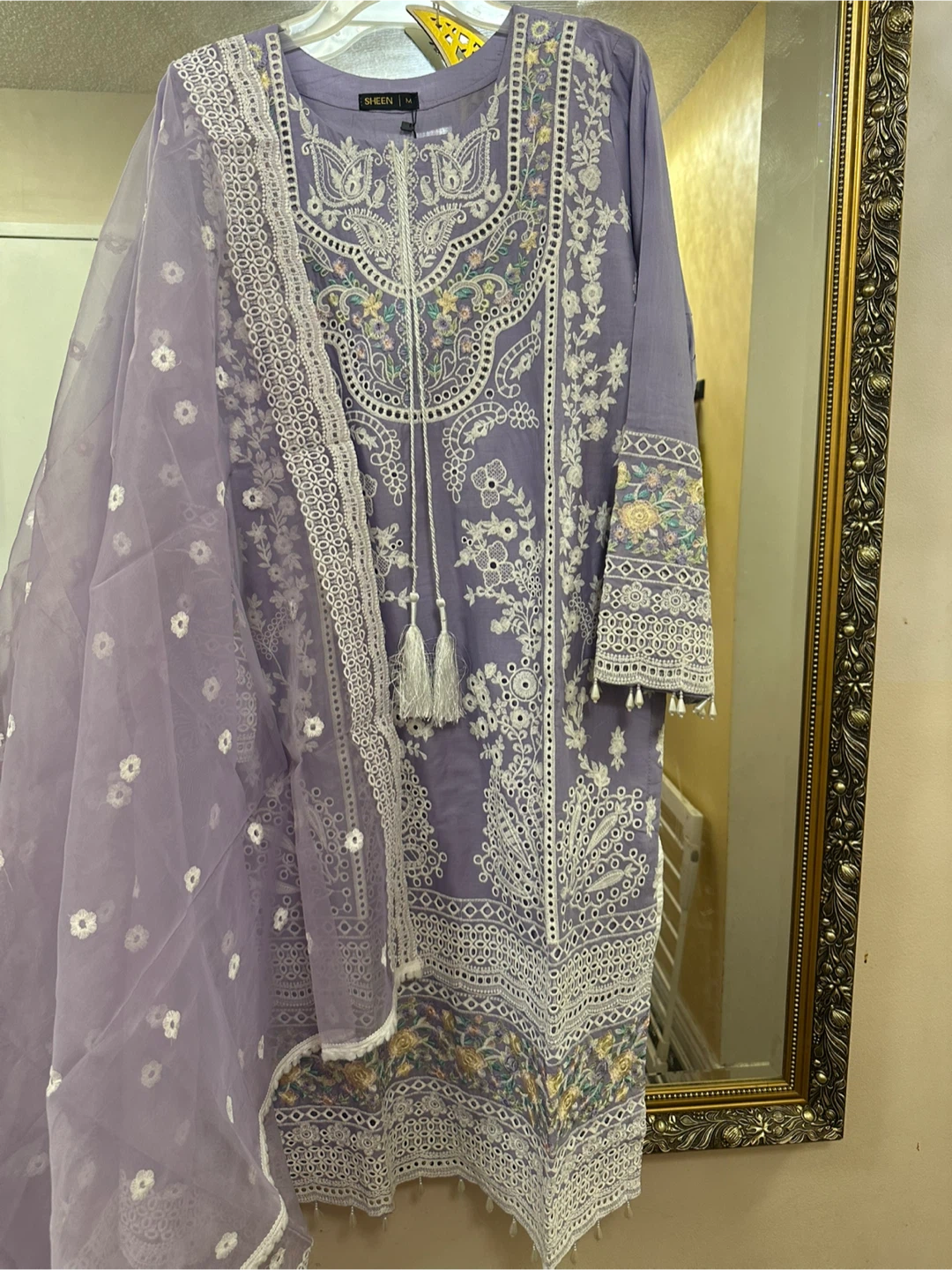 SHEEN Lilac Embroidered 3-Piece Suit