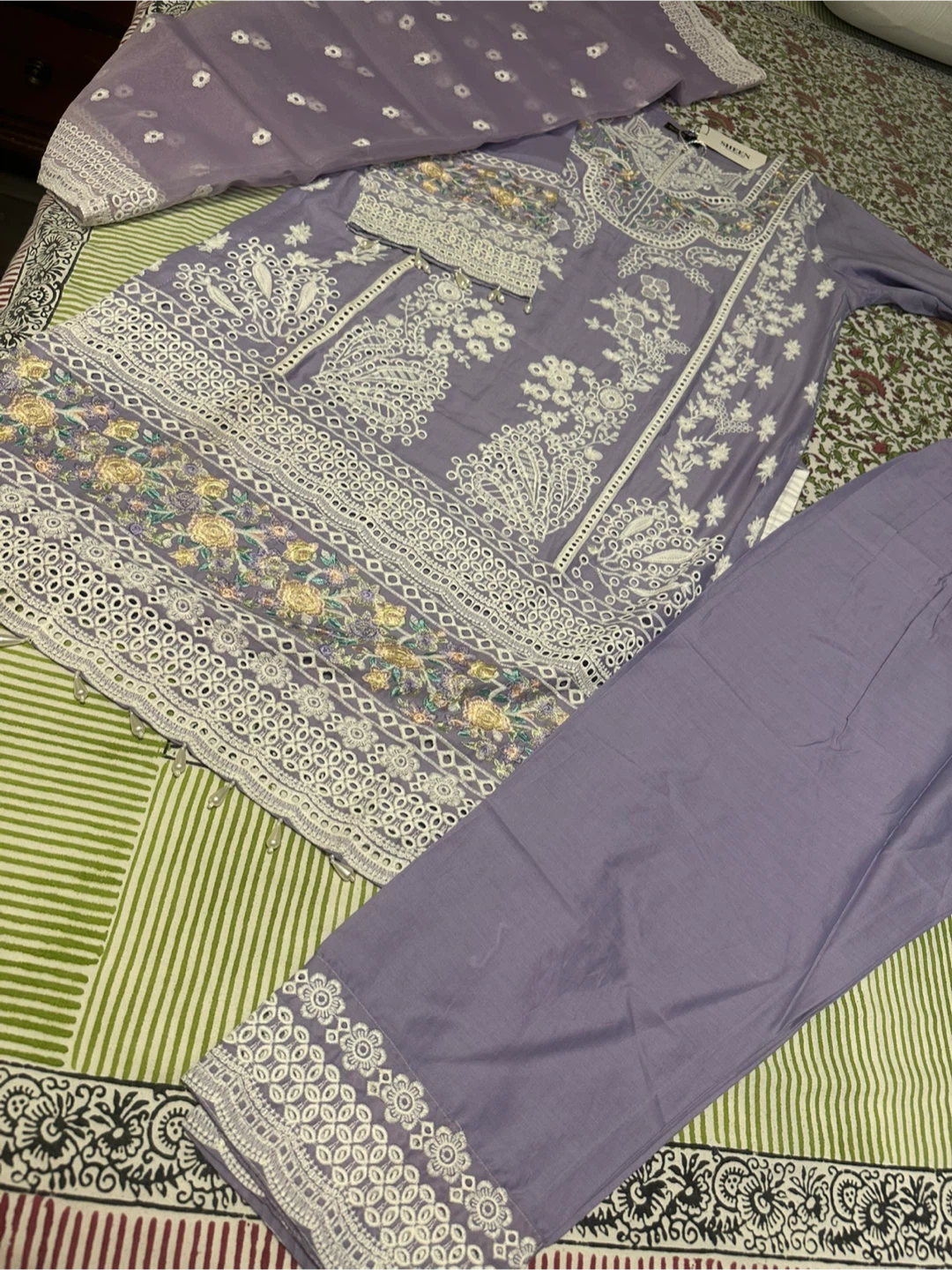 SHEEN Lilac Embroidered 3-Piece Suit - photo 3