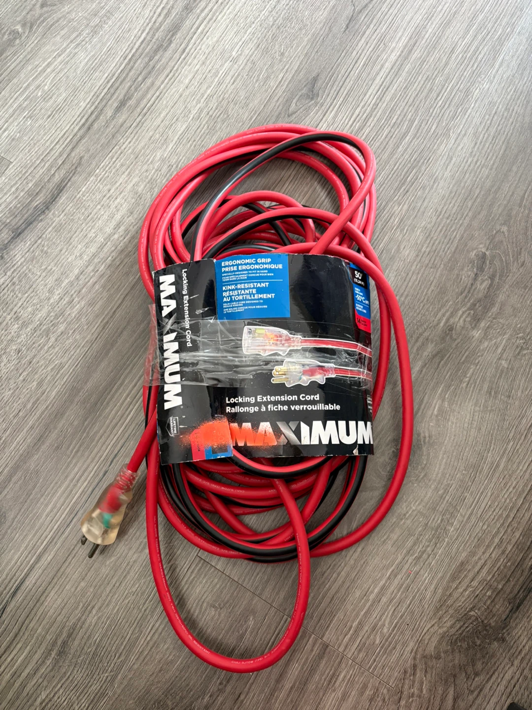 MAXIMUM Locking Extension Cord 50 ft