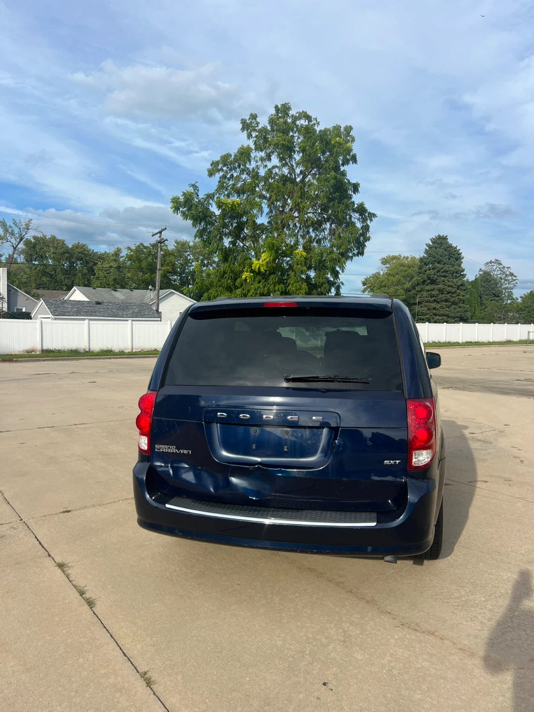 Dodge Grand Caravan SXT Minivan - photo 4
