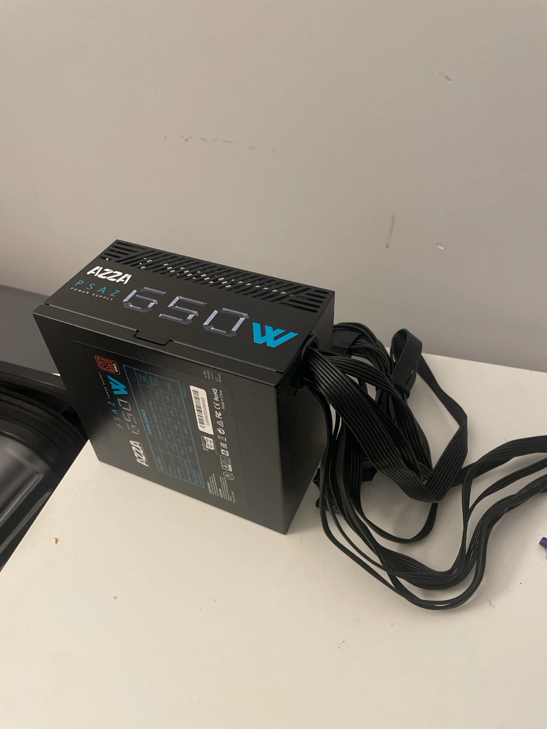 AZZA 650W Power Supply
