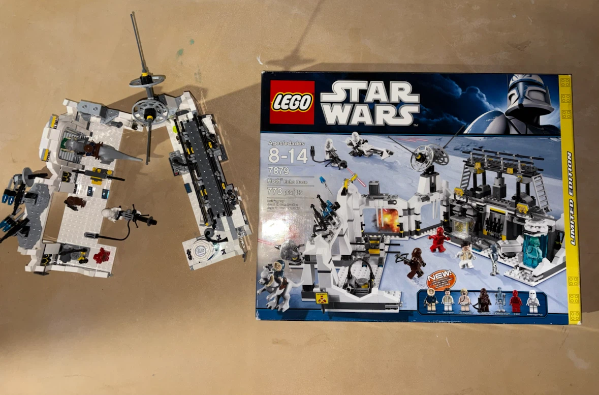 LEGO Star Wars Hoth Echo Base 7879