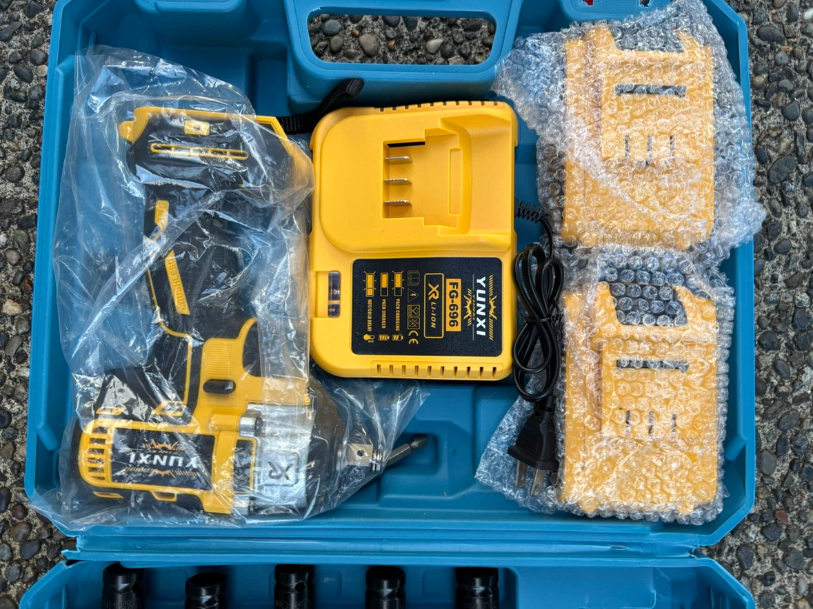 Yunxi Cordless Drill Set with 2 Batteries and Charger - photo 2