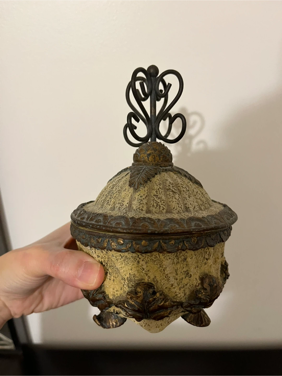 Decorative Trinket Box with Ornate Lid - photo 2