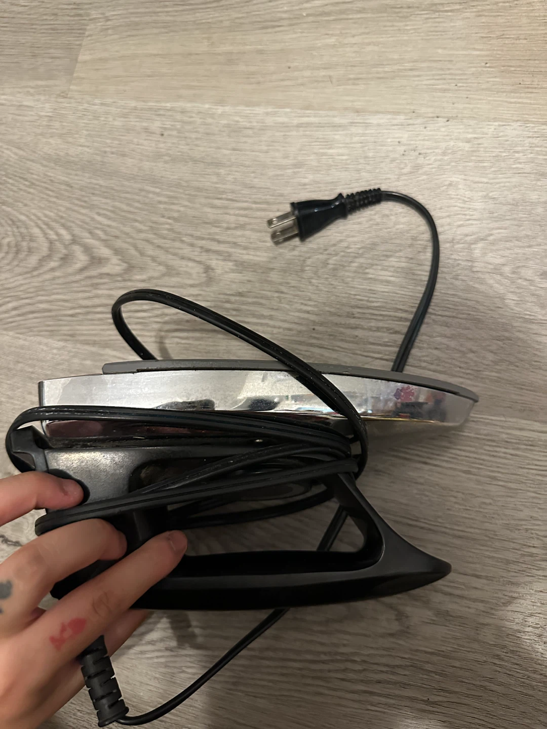 Vintage Japanese Electric Clothes Iron – 100V 500W - photo 3