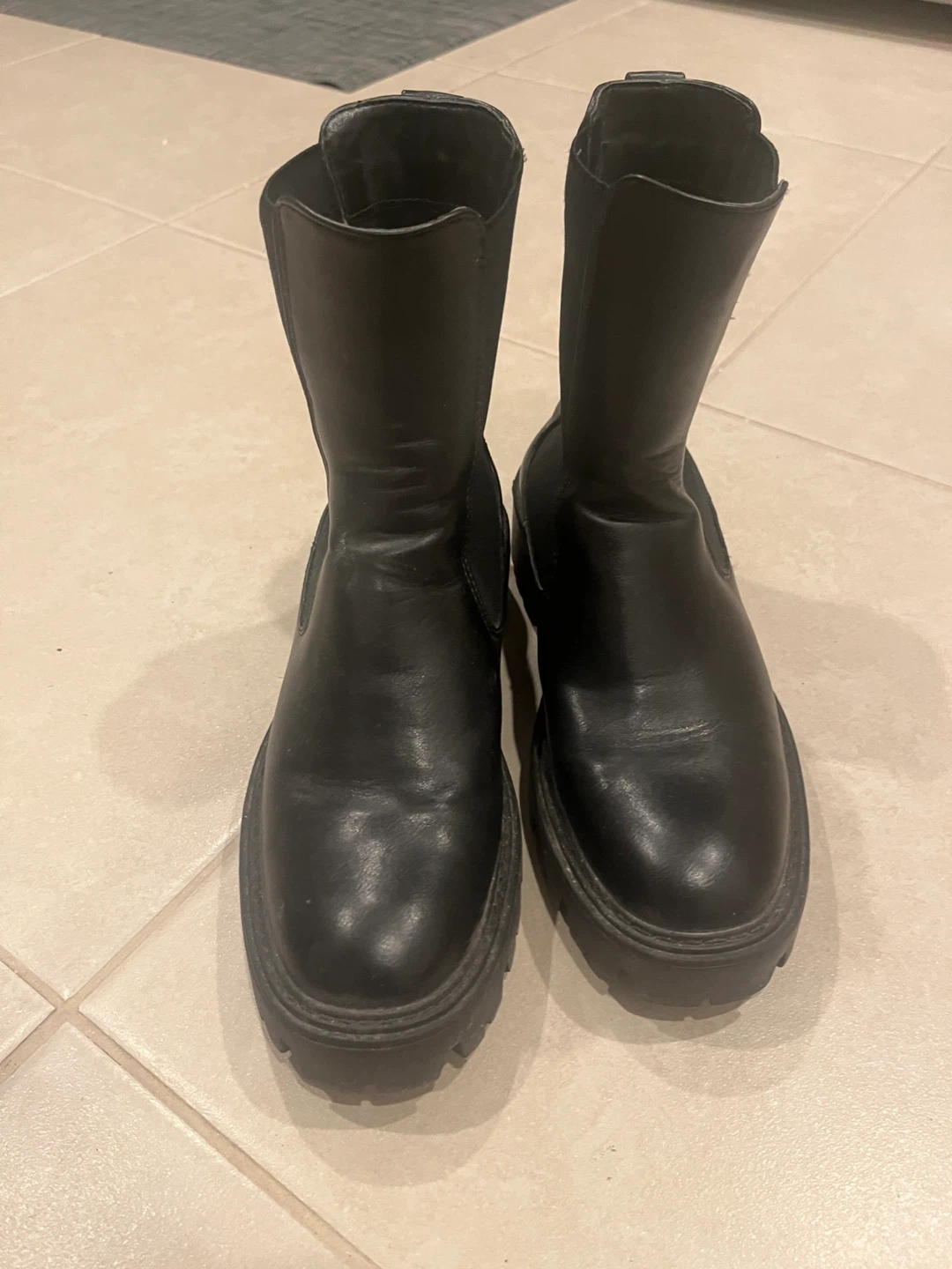 Black Chelsea Boots Size 37