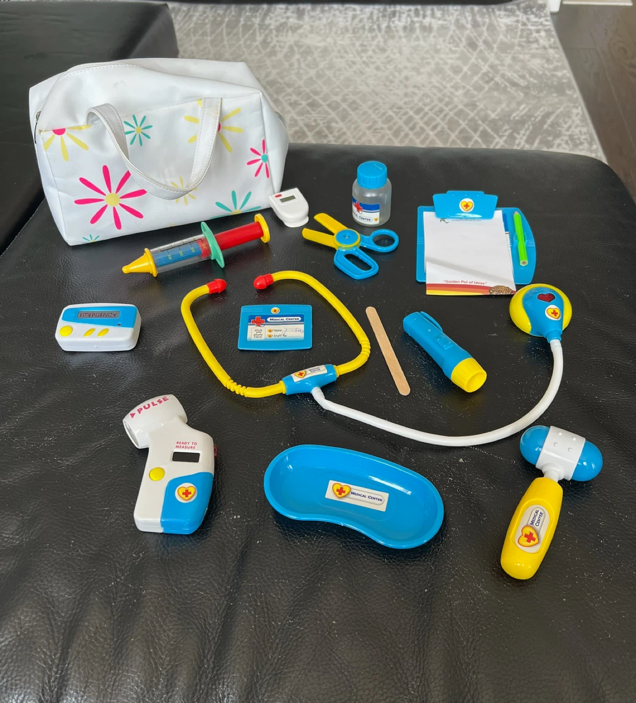 Doctor Play Set with Medical Bag - photo 3
