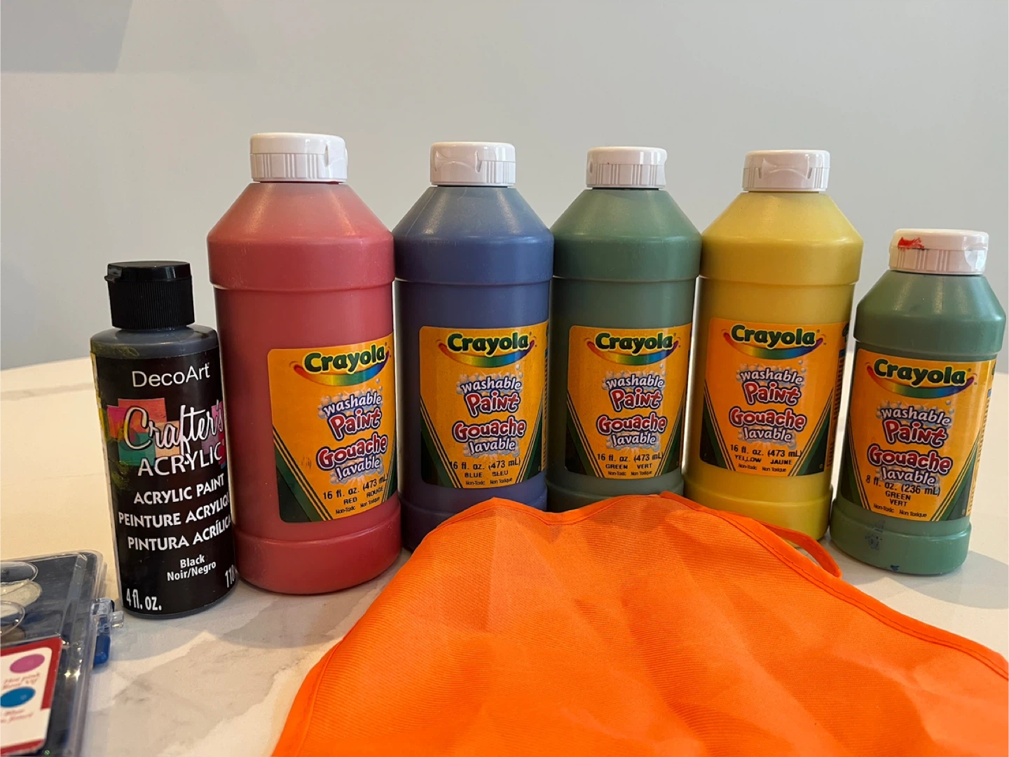 Crayola Washable Paint Set with Apron and Watercolors - photo 4