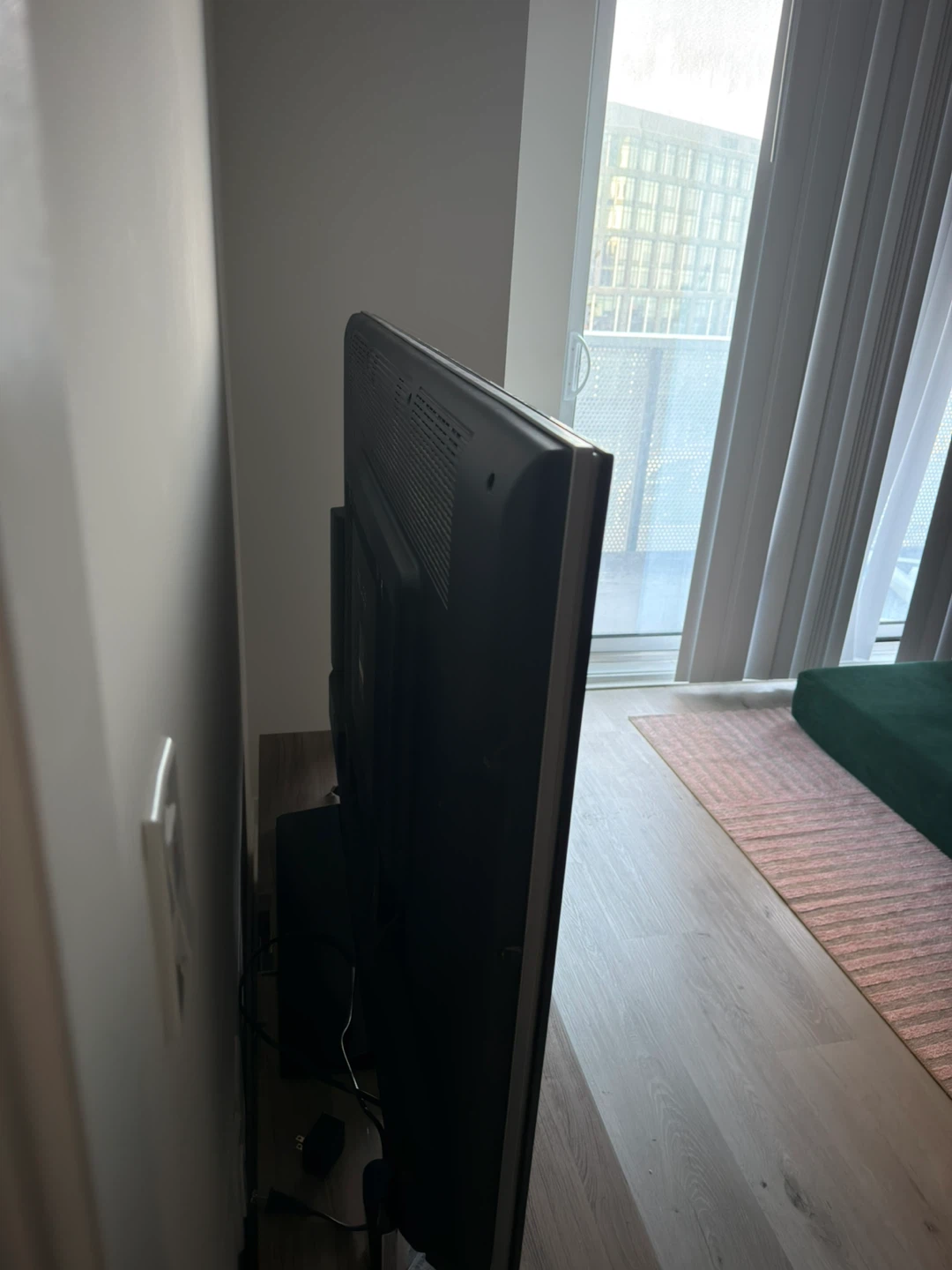 Sharp Aquos Flat Screen TV - photo 2