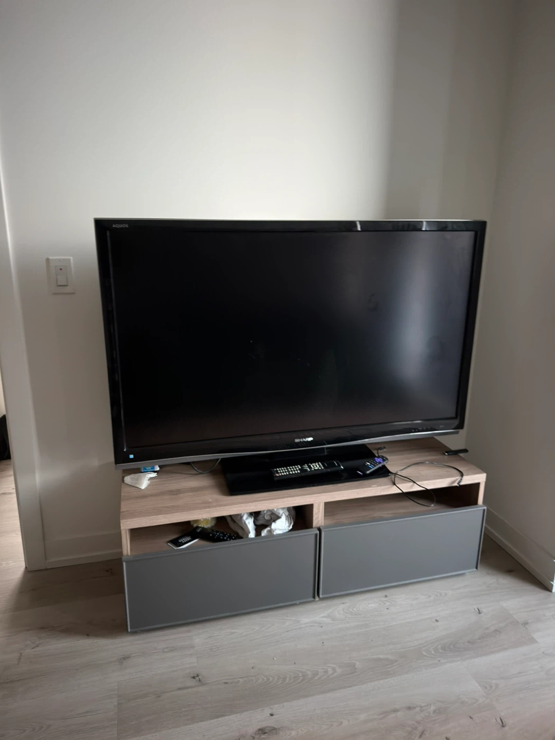 Sharp Aquos Flat Screen TV - photo 3