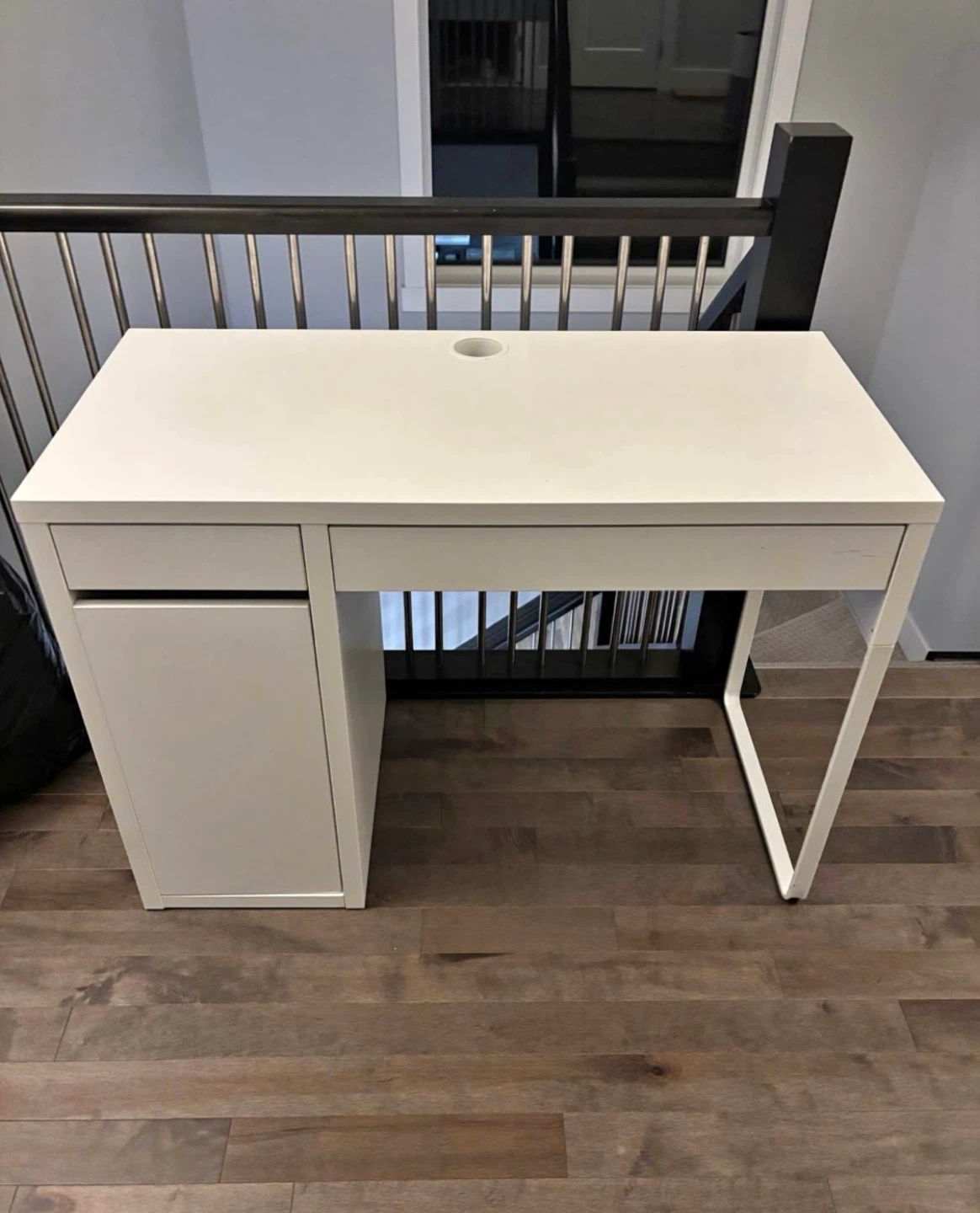 IKEA MICKE desk white