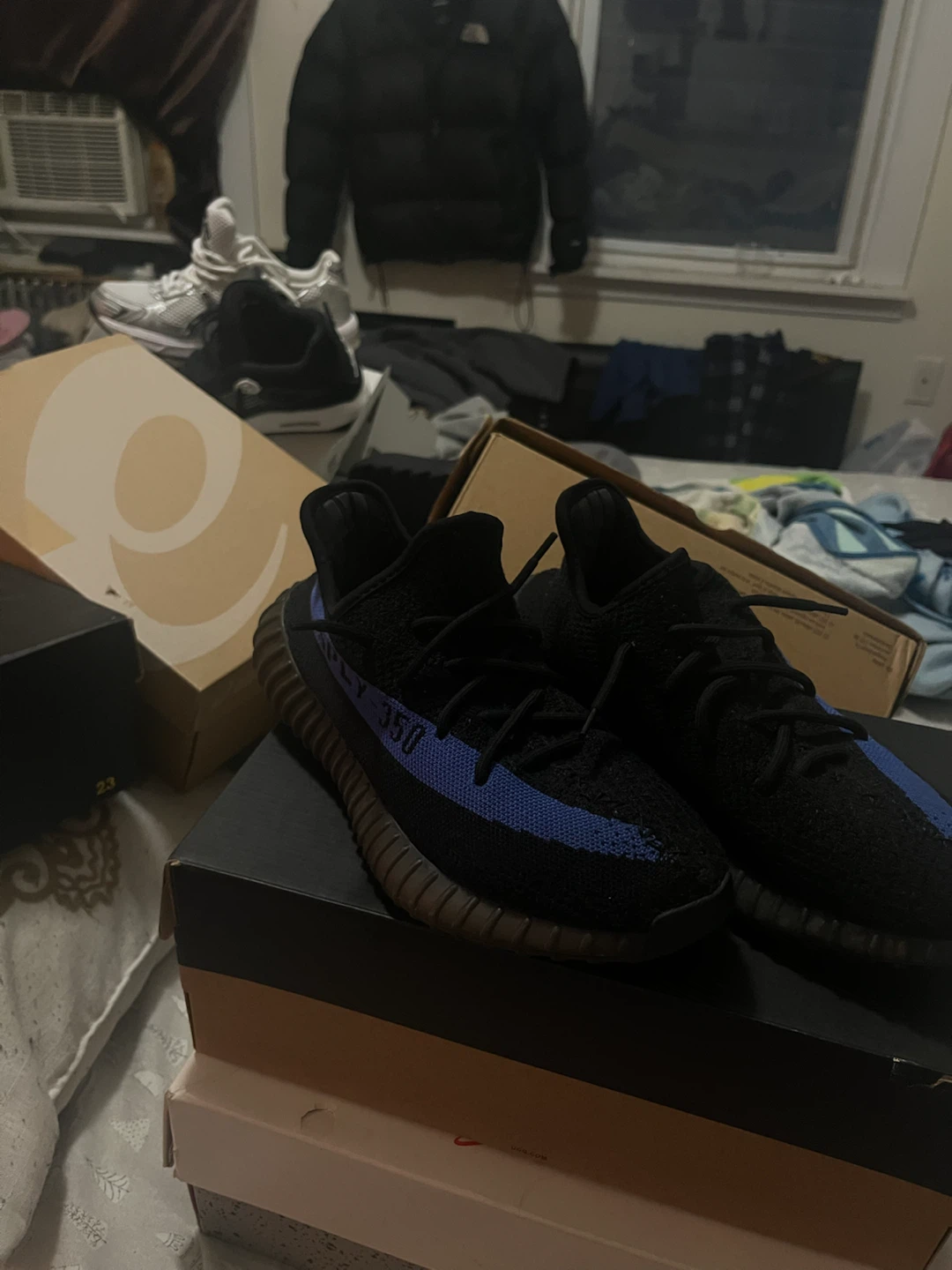 Yeezys 350 Dazzling Blues