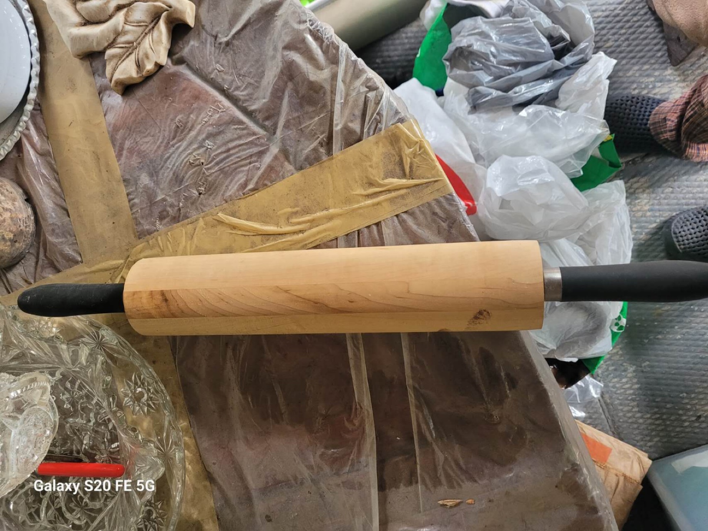 Wooden Rolling Pin with Black Handles