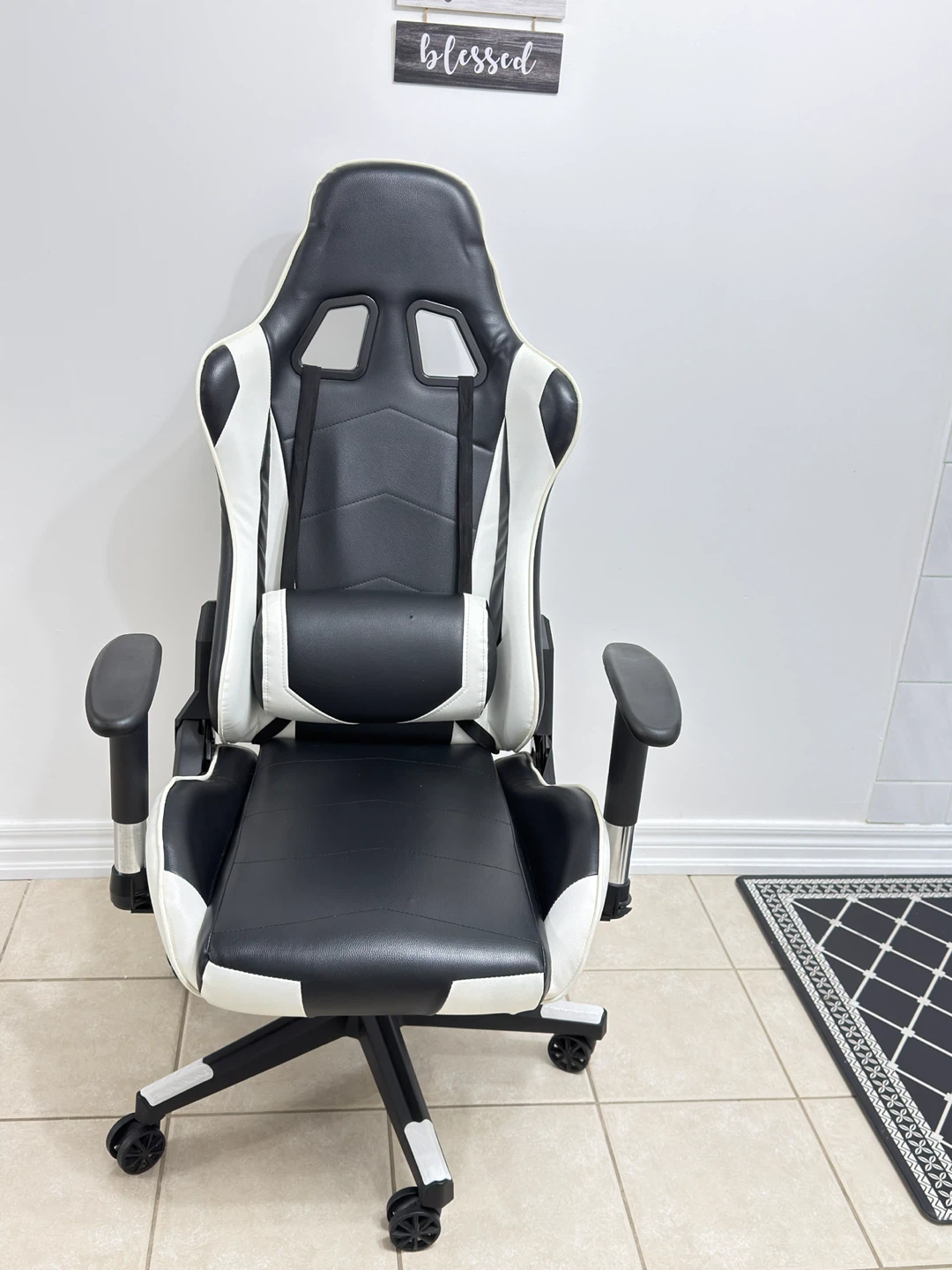 Black and White Gaming Chair - photo 2