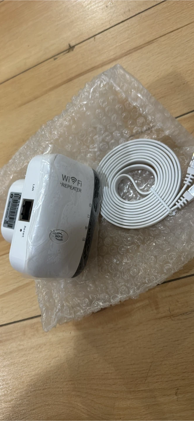 Wi-Fi Repeater with Ethernet Cable - photo 4