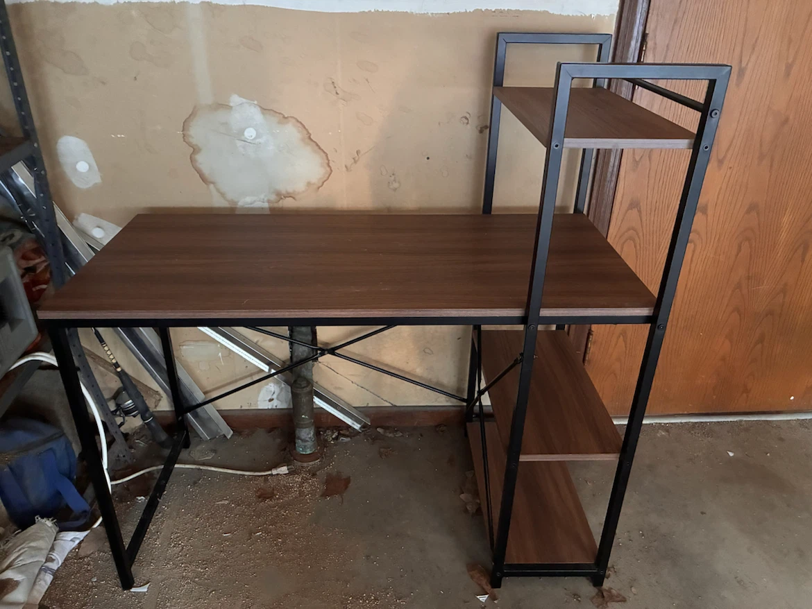 Desk with shelves - photo 2