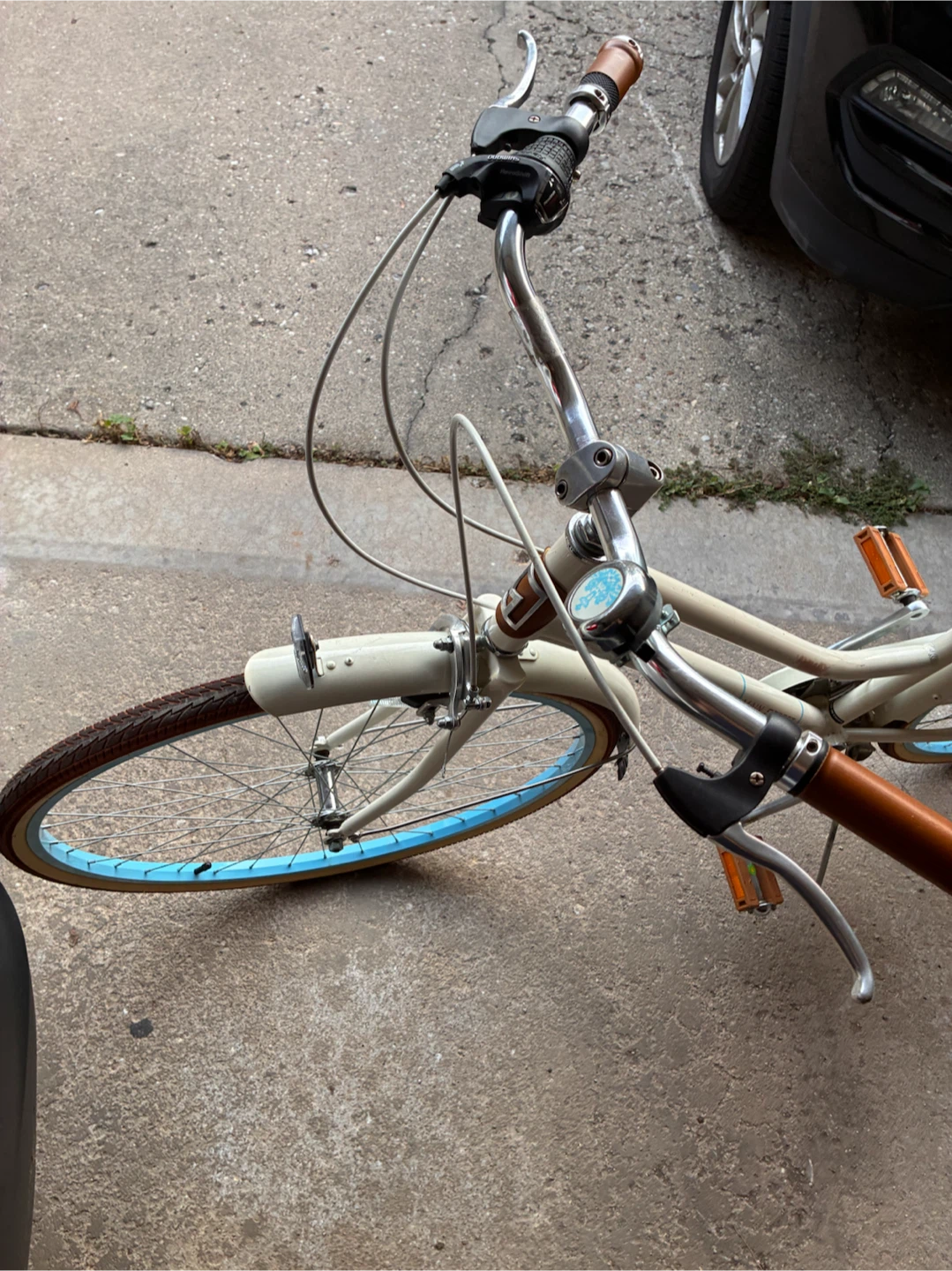 Cream and Blue Cruiser Bicycle - photo 2