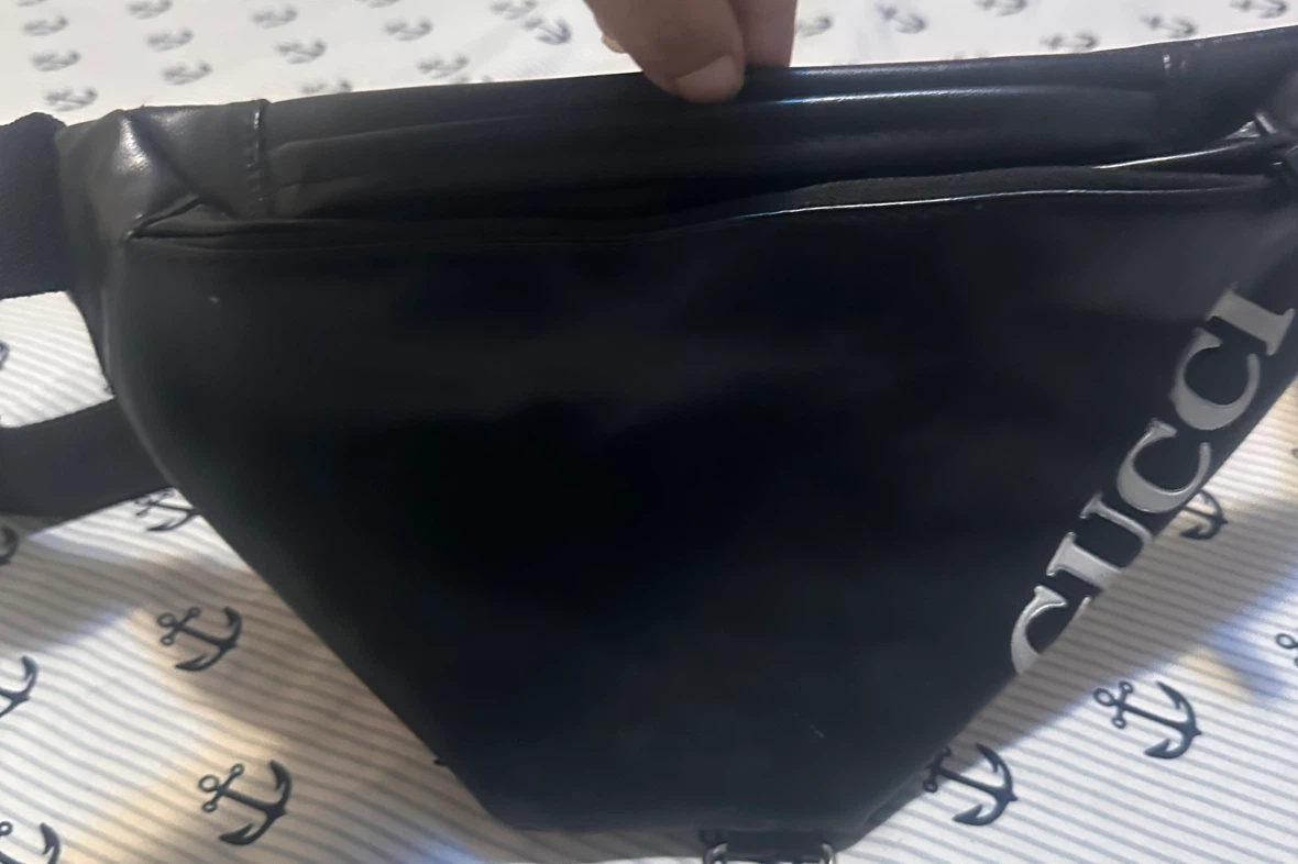 GUCCI Black Leather Belt Bag - photo 4