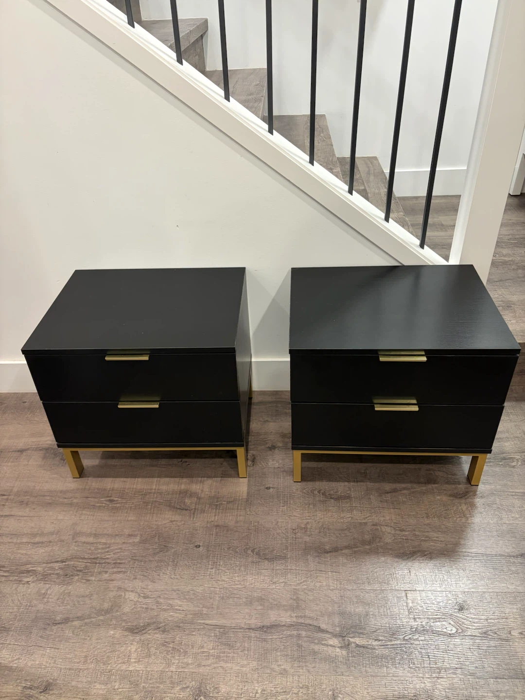 Pair of nightstands in good condition - photo 4