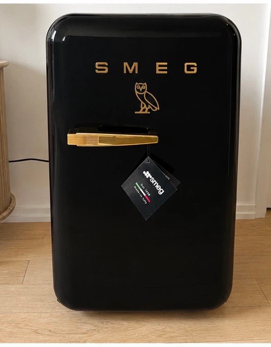 Smeg Mini Fridge - Black - photo 2
