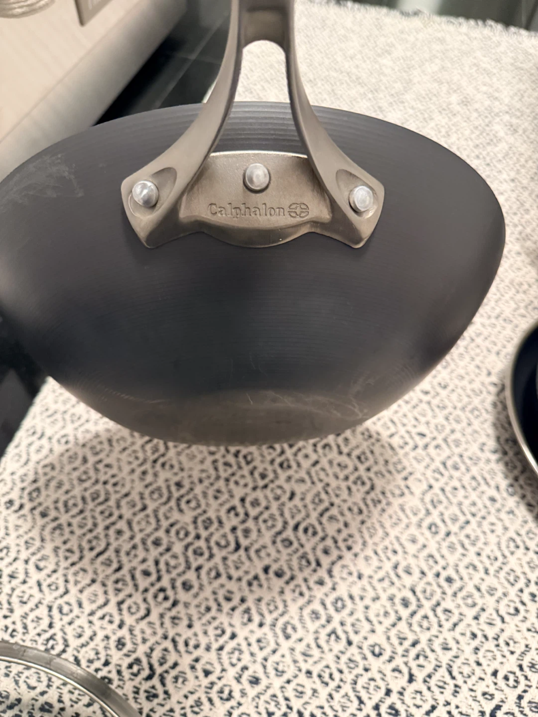 Calphalon Signature Wok 12” with Lid Never Used - photo 3
