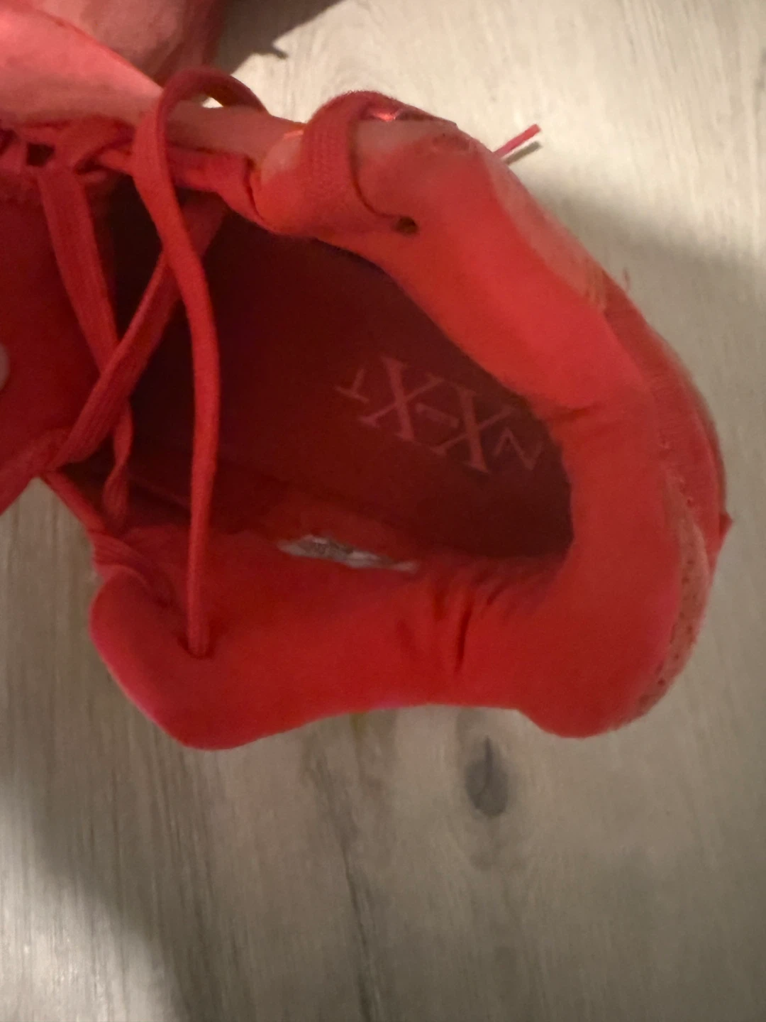 Nike LeBron red color way shoes 8 - photo 3