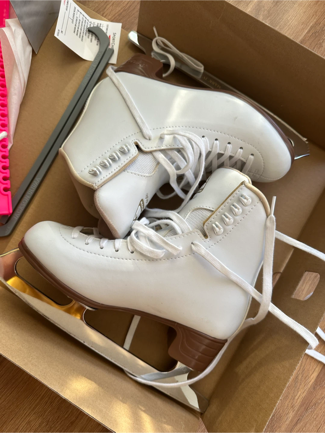 Jackson Artiste Figure Skates – Size 8C / EUR 39.5