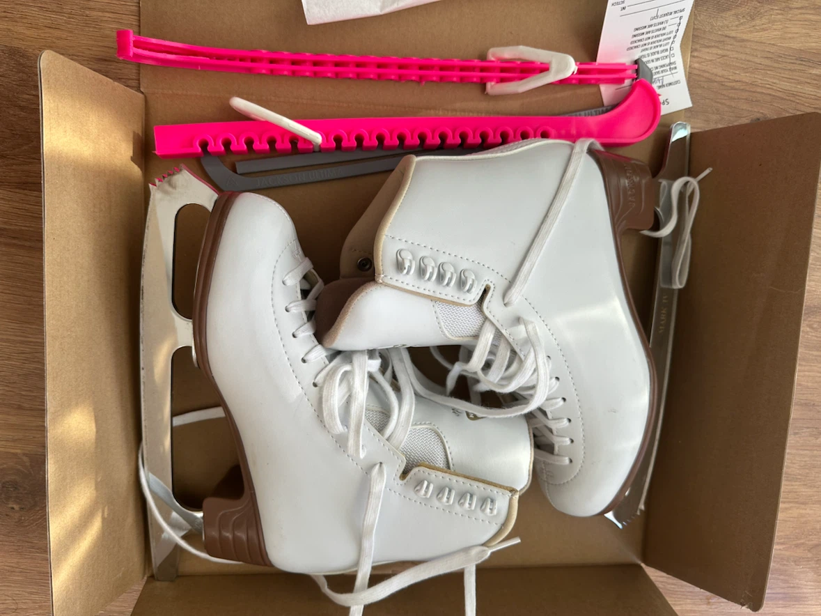 Jackson Artiste Figure Skates – Size 8C / EUR 39.5 - photo 3