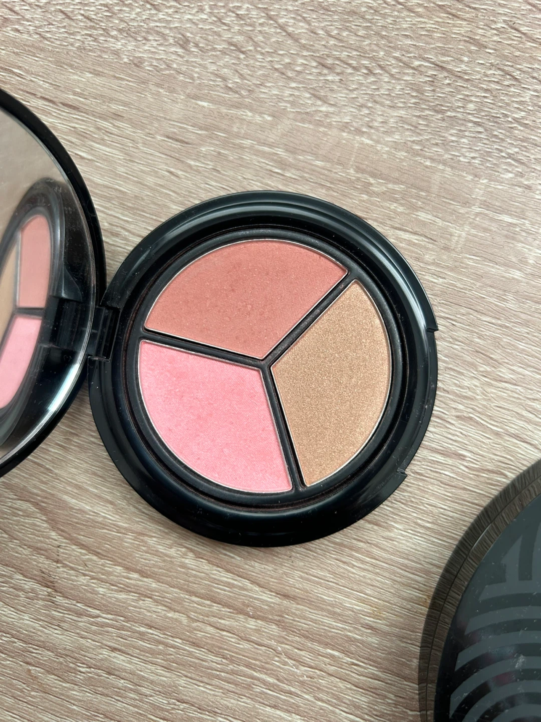 Elizabeth Arden Eyeshadow Palette and Blush Duo - photo 2