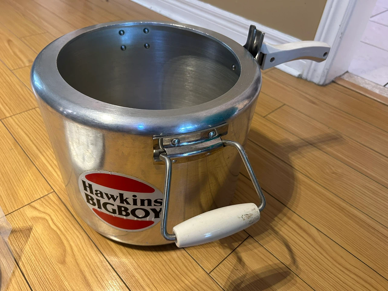 Hawkins BIGBOY 18 Litre Pressure Cooker - photo 2