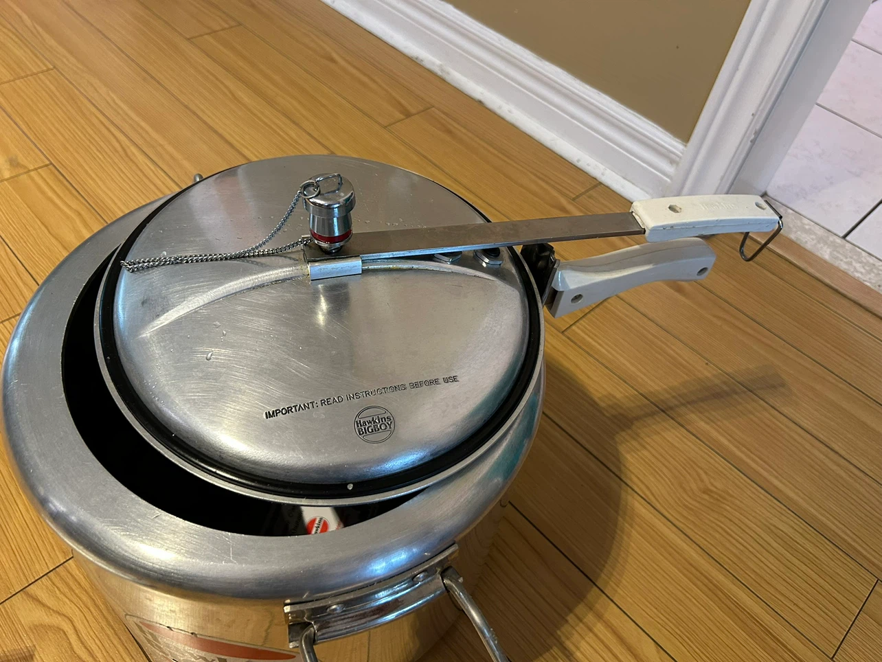 Hawkins BIGBOY 18 Litre Pressure Cooker - photo 3