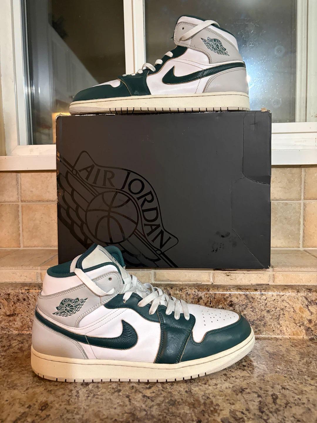 Air Jordan 1 Mid SE Dark Teal Sneakers