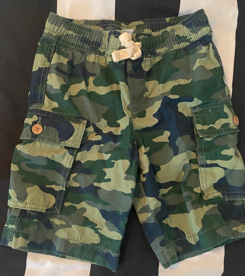 Boys Cargo Shorts - Size 6/ Small