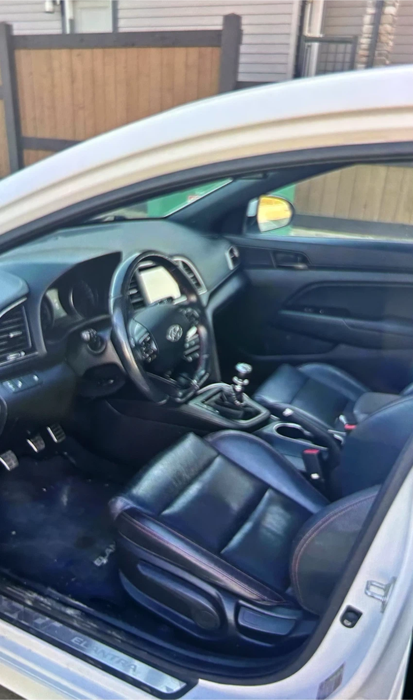Hyundai Elantra Sport Sedan - photo 2