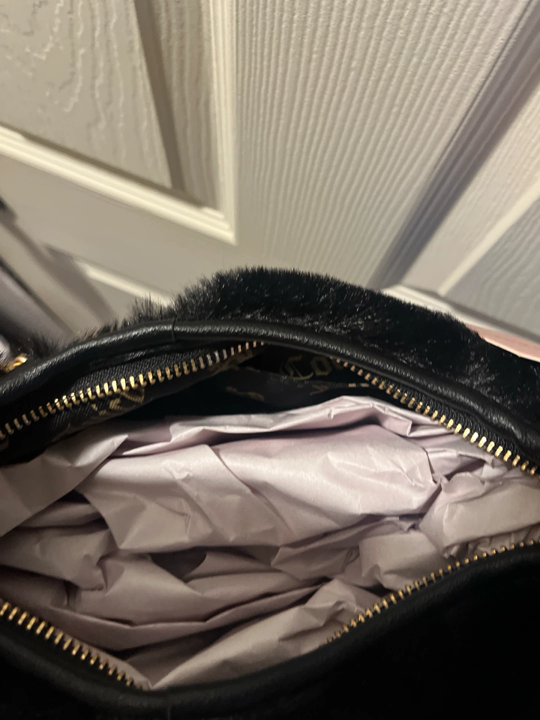 Juicy Couture Black Faux Fur Shoulder Bag - photo 3