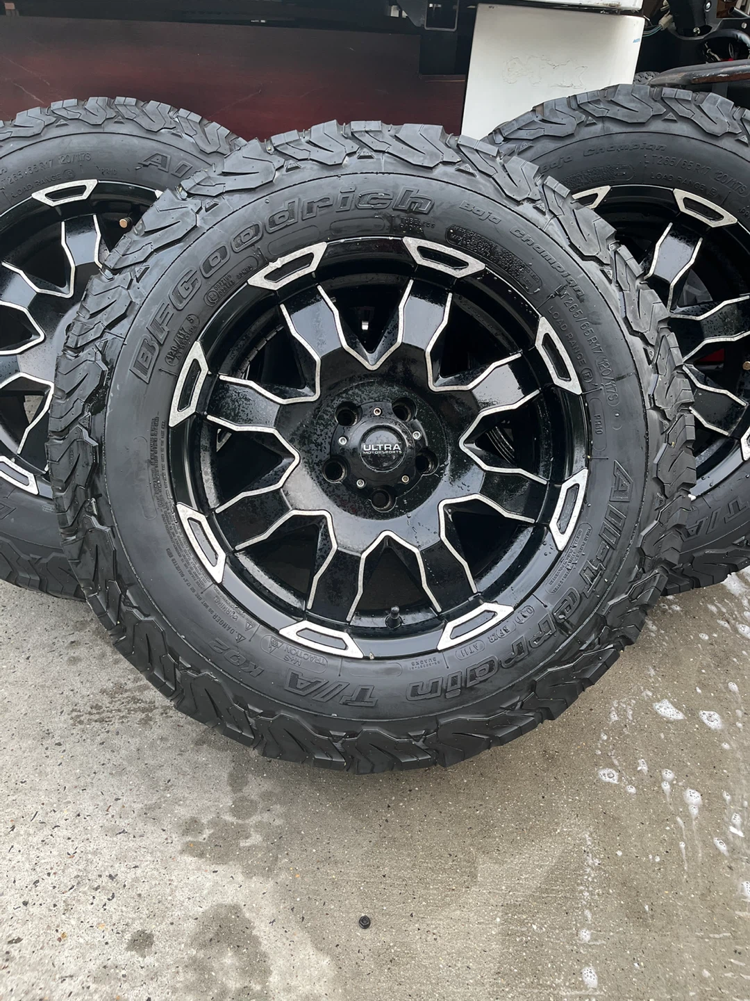 Ultra "Badlands" Wheels w/ BFGoodrich All-Terrain T/A KO2 Tires - photo 3