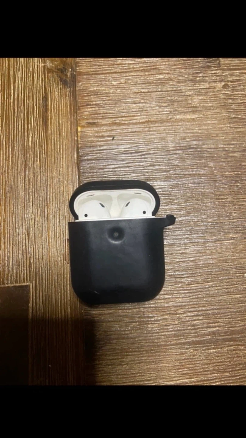Apple AirPods (2nd generation)
