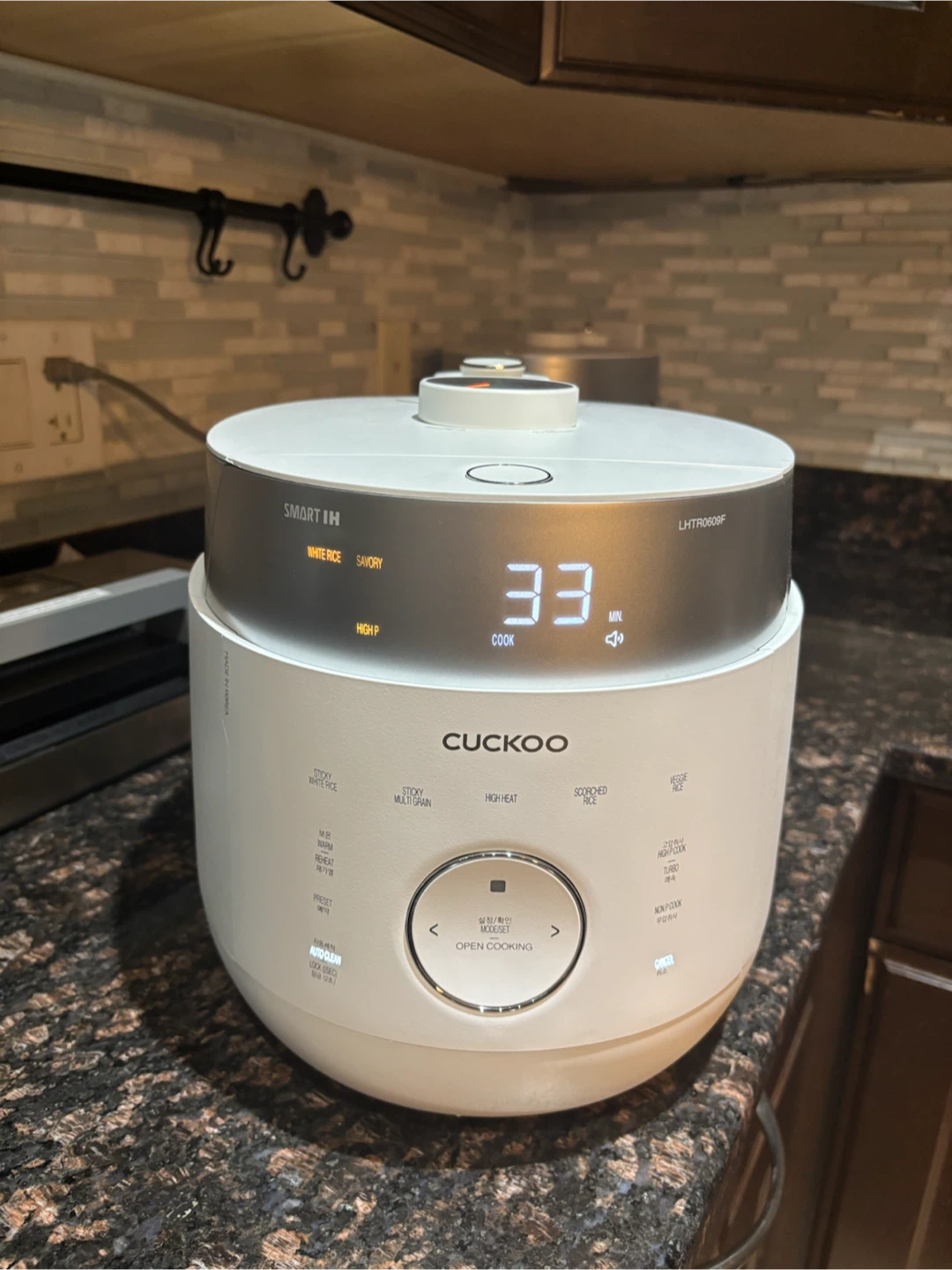 Cuckoo 6-Cup IH Pressure Rice Cooker - photo 2